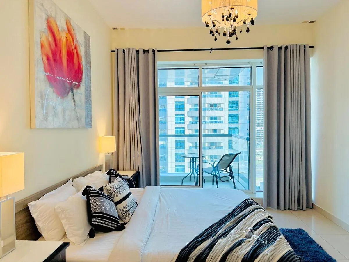 Stylish 1Bhk In Marina Steps To Metro & Marina Walk Apartment Dubai
