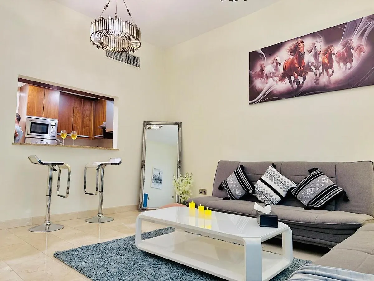 Stylish 1Bhk In Marina Steps To Metro & Marina Walk Apartment Dubai