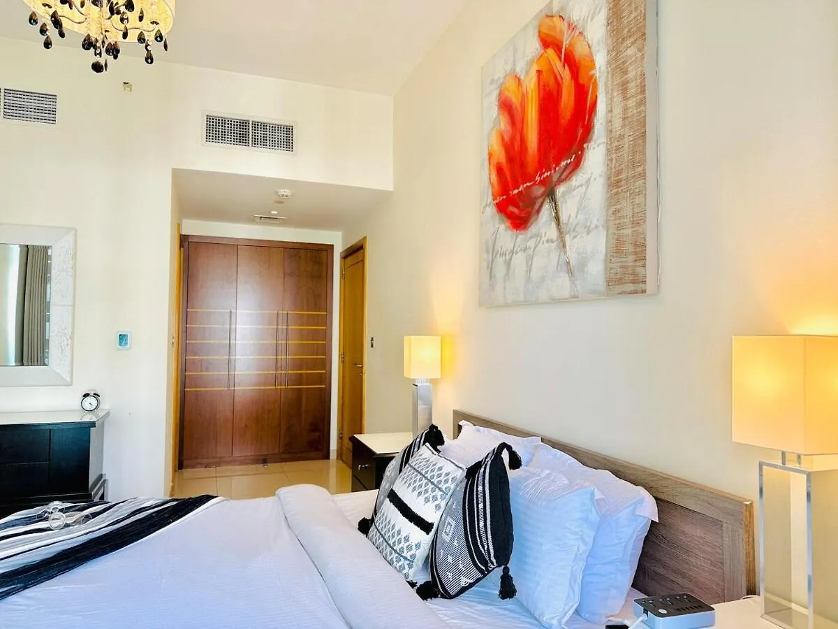 Stylish 1Bhk In Marina Steps To Metro & Marina Walk Apartment Dubai 0*,  United Arab Emirates