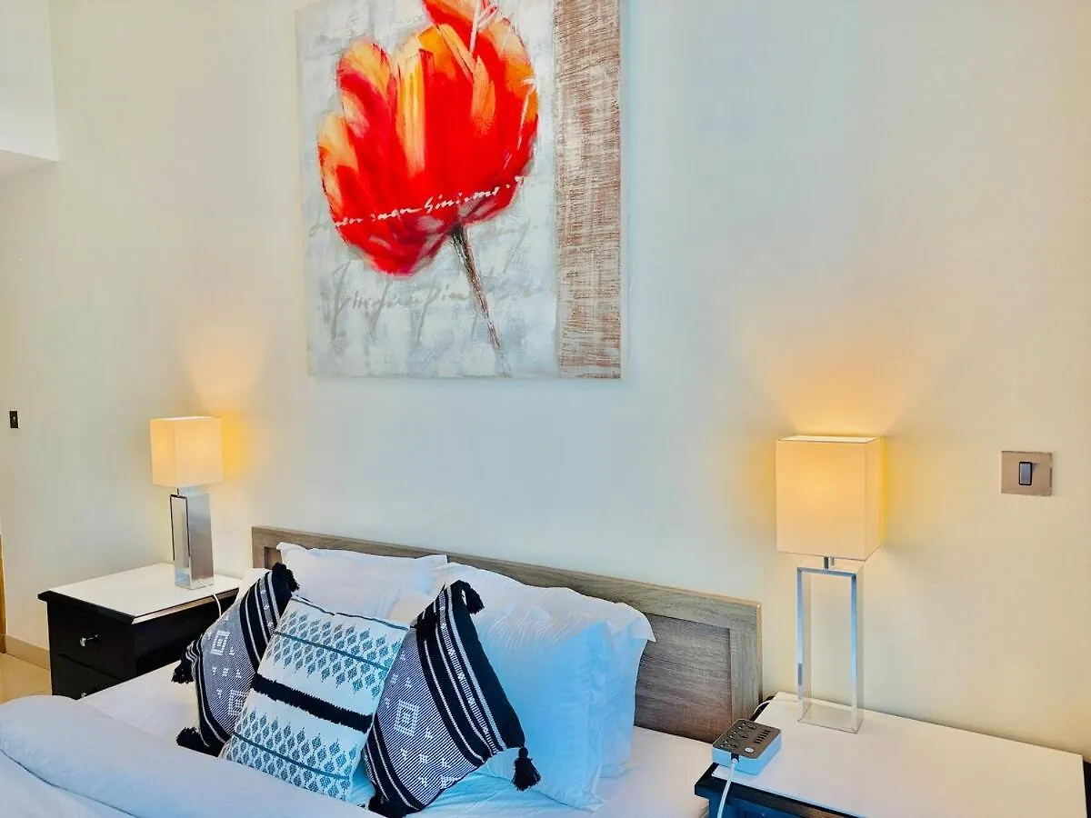 Stylish 1Bhk In Marina Steps To Metro & Marina Walk Apartment Dubai 0*,  United Arab Emirates