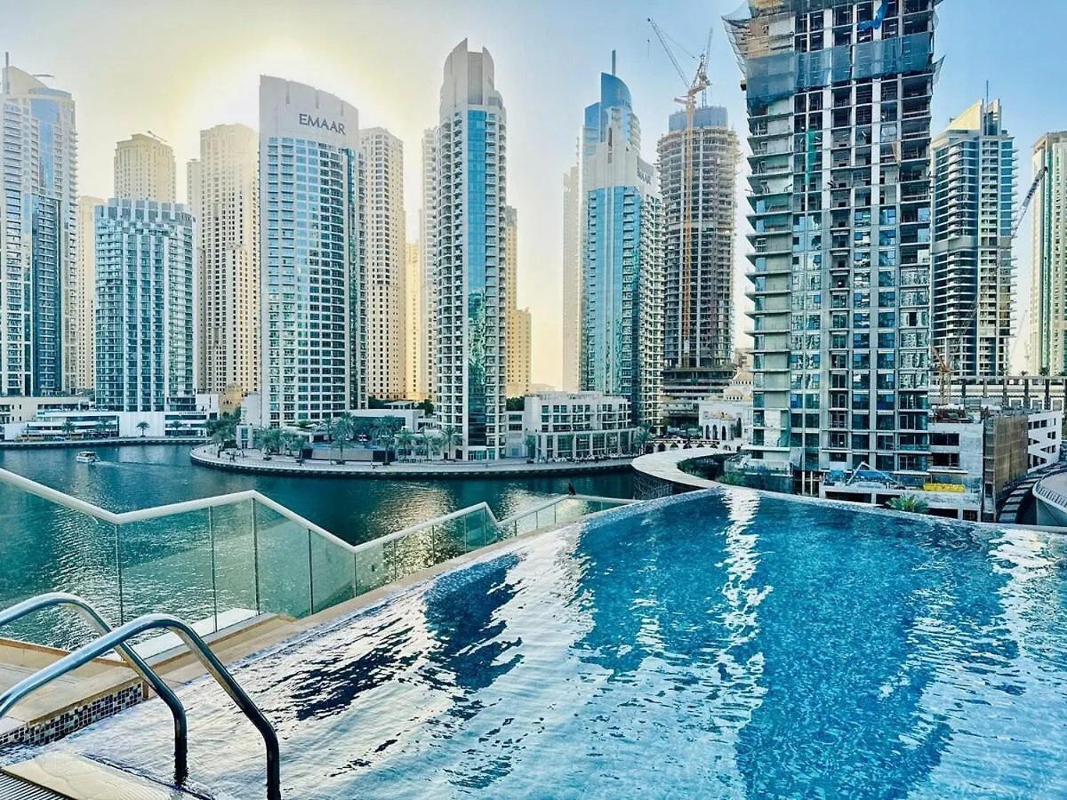 Stylish 1Bhk In Marina Steps To Metro & Marina Walk Apartment Dubai