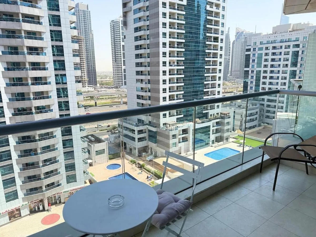 Stylish 1Bhk In Marina Steps To Metro & Marina Walk Apartment Dubai