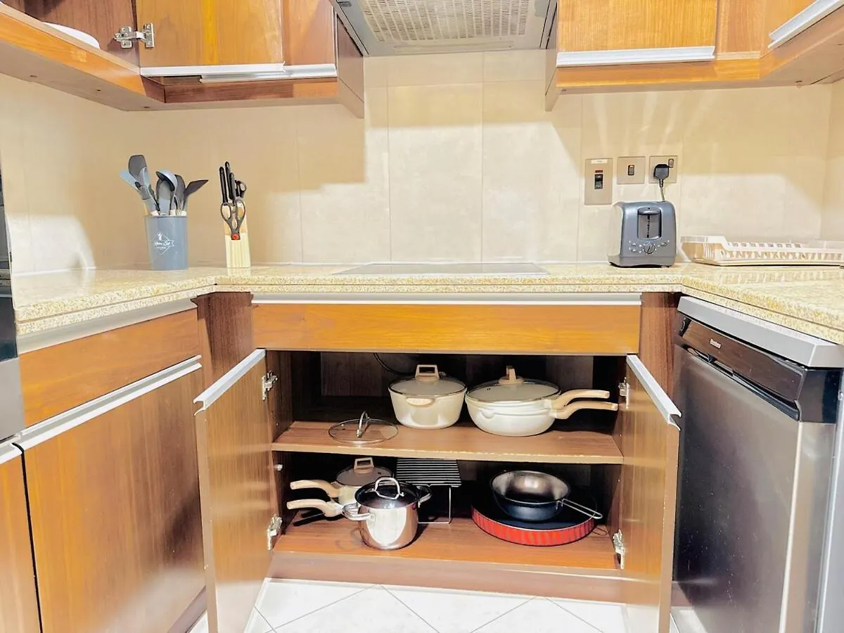 Stylish 1Bhk In Marina Steps To Metro & Marina Walk Apartment Dubai United Arab Emirates